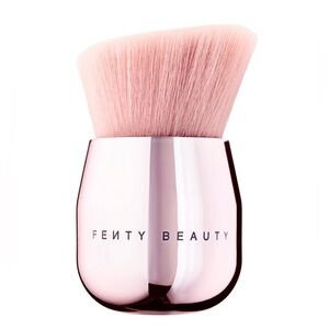 FENTY Body Brush 😍